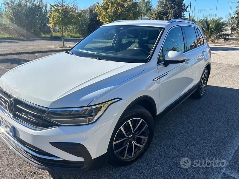 Bianco Usata 2022 VW Tiguan Life SUV | 23.500 € (Super prezzo) - Immagine 1/4