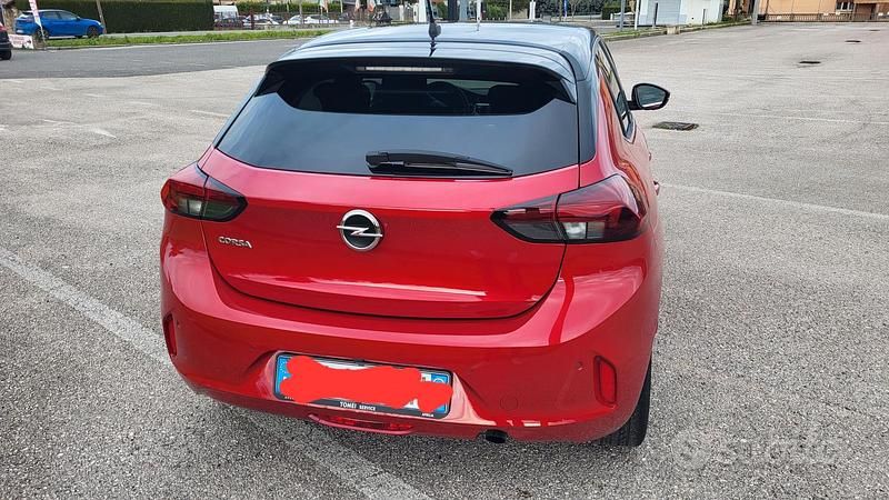 Usata Opel Corsa 102 CV (75 kW) 2023 Rosso Utilitaria