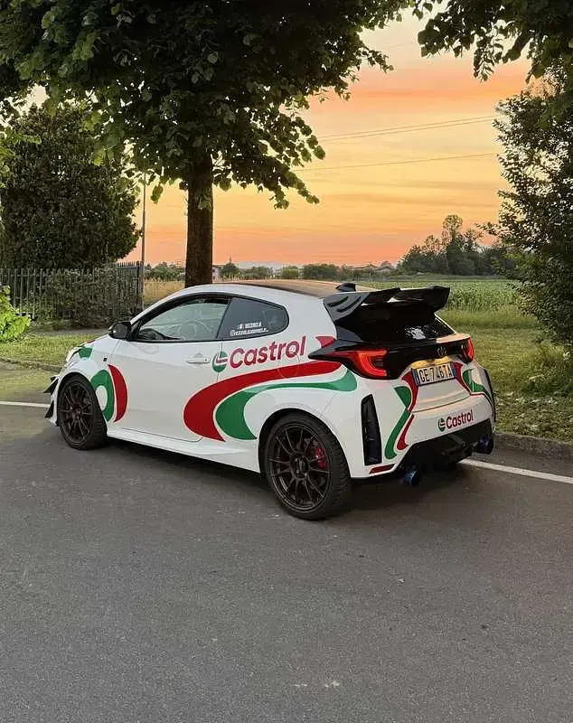 Usata Toyota Yaris 261 CV (191 kW) 2021 Utilitaria