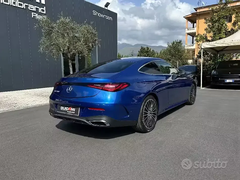 Usata Mercedes CLE200 AMG Line Premium Plus 204 CV (150 kW) 2024 Blu Coupé