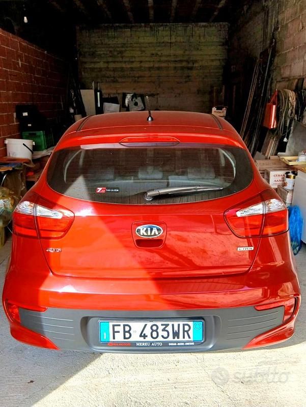 Usata Kia Rio 75 CV (55 kW) 2016 Utilitaria