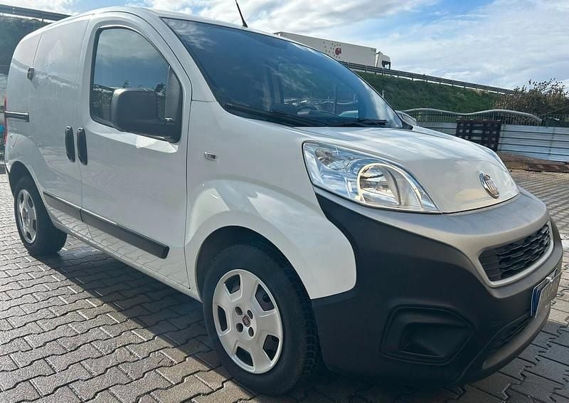 Bianco Usata 2021 Fiat Fiorino Furgone | 7450 € (Super prezzo) - Immagine 1/4