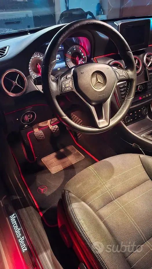 Usata Mercedes A180 109 CV (80 kW) 2015 Utilitaria