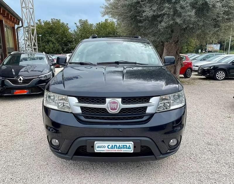 Usata Fiat Freemont 140 CV (102 kW) 2013 Blu SUV