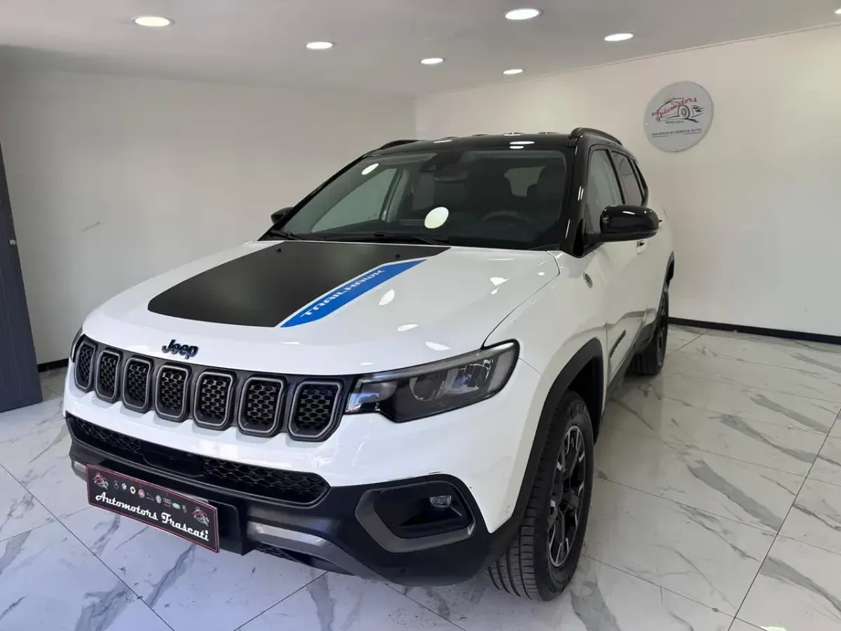 Usata Jeep Compass Trailhawk 179 CV (131 kW) 2023 Bianco SUV