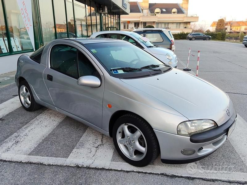 Usata Opel Tigra 90 CV (66 kW) 1997 Grigio Coupé