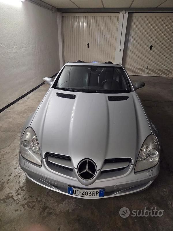 Usata Mercedes SLK200 Chrome 163 CV (119 kW) 2006 Grigio Cabrio