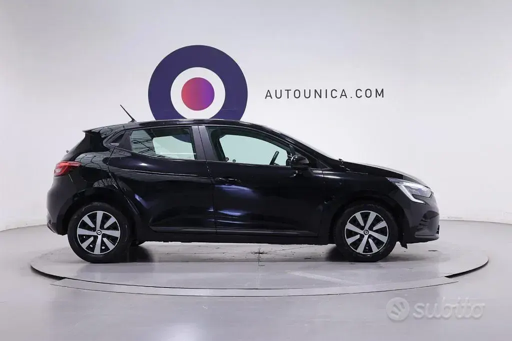 Usata Renault Clio V Equilibre 90 CV (66 kW) 2023 Nero Berlina