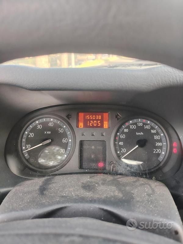 Usata Renault Clio II 2005 Rosso Utilitaria