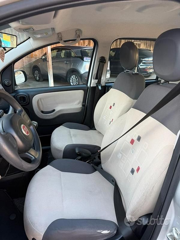 Usata Fiat Panda Easy 69 CV (50 kW) 2015 Utilitaria
