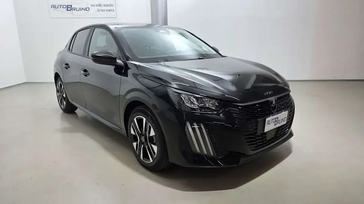 Nuova Peugeot 208 101 CV (74 kW) 2026 Giallo Utilitaria