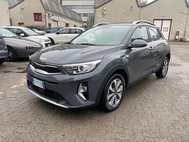 Usata Kia Stonic Style 101 CV (74 kW) 2021 Grigio SUV