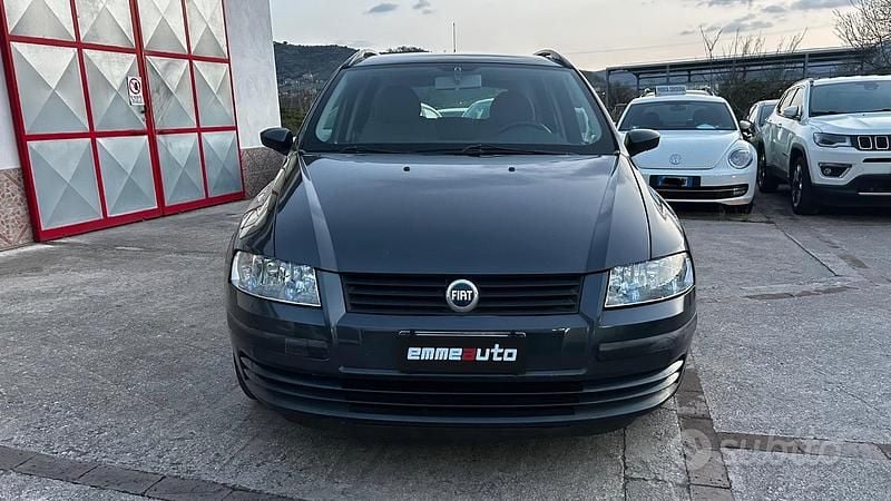 Usata Fiat Stilo Wagon 95 CV (69 kW) 2004 Grigio Station wagon
