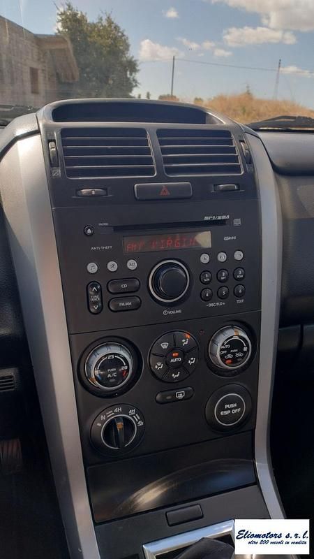 Nero Usata 2010 Suzuki Grand Vitara | 7900 € (Buon prezzo) - Immagine 1/4