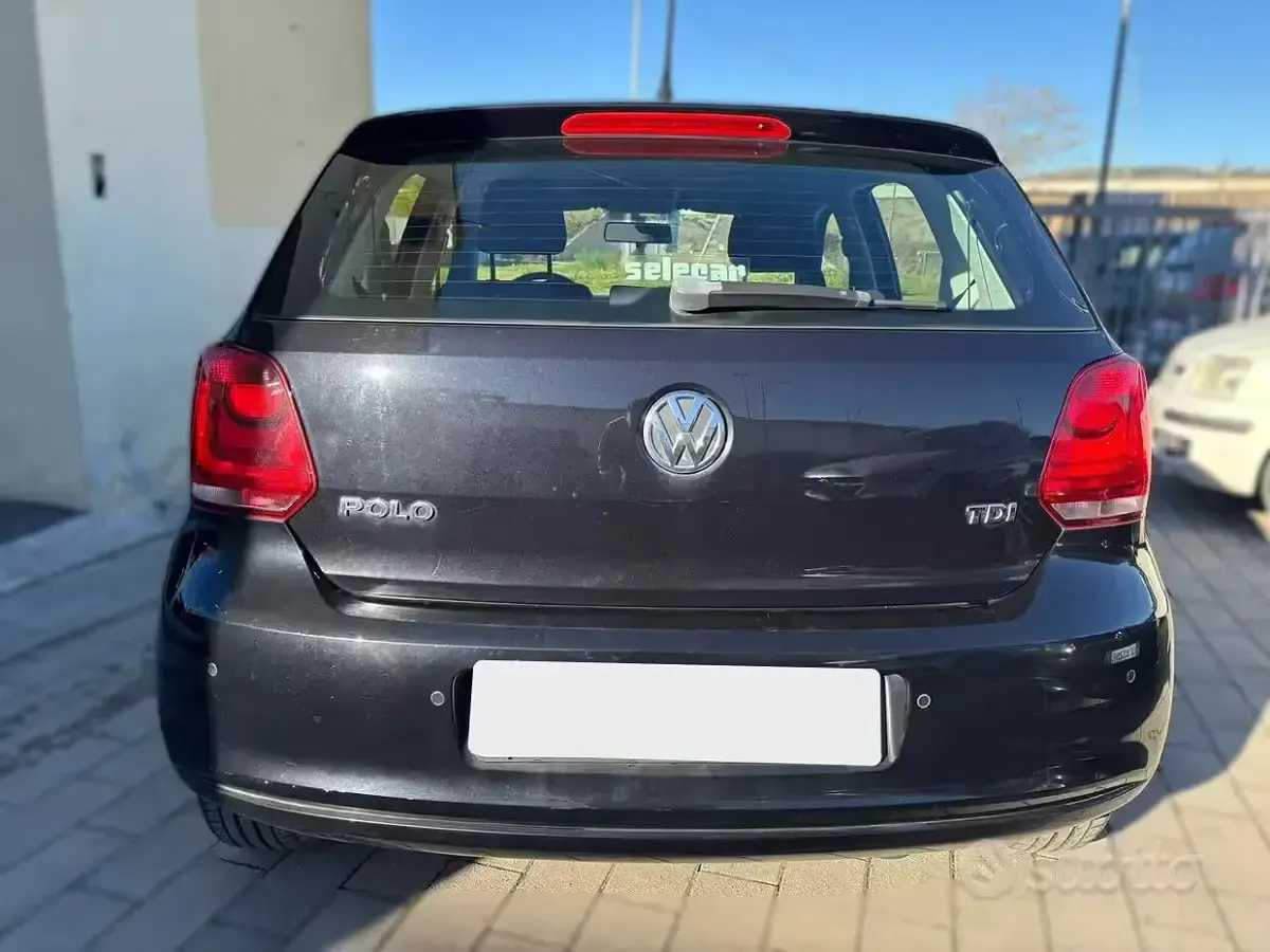 Usata VW Polo Trendline 60 CV (44 kW) 2014 Nero Berlina