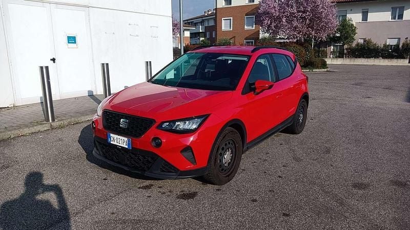 Usata Seat Arona Xperience 90 CV (66 kW) 2023 Rosso SUV