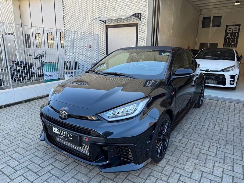 Brugt Toyota Yaris 280 HK (205 kW) 2024 Sort Hatchback