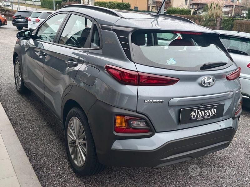 Usata Hyundai Kona Style 120 CV (88 kW) 2017 Grigio SUV