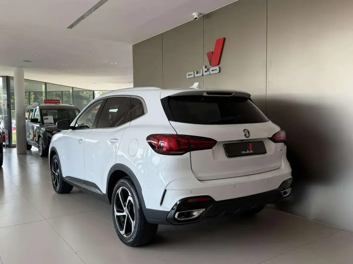 Usata MG HS Luxury 162 CV (119 kW) 2024 Bianco SUV