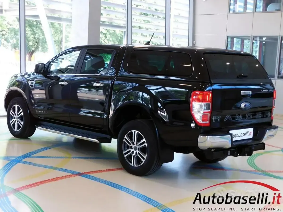 Usata Ford Ranger Limited 170 CV (125 kW) 2022 Nero Pick-up