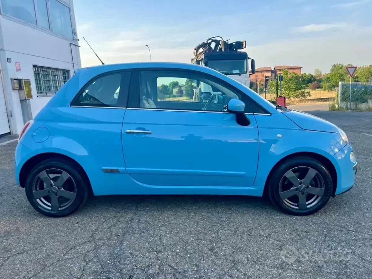 Usata Fiat 500 Pop 86 CV (63 kW) 2011 Blu Utilitaria