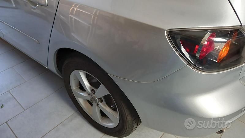 Usata Mazda 3 105 CV (77 kW) 2006 Grigio Berlina