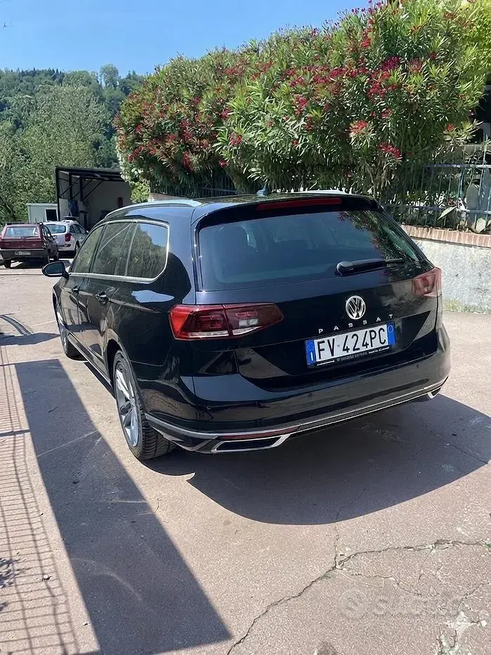 Usata VW Passat Executive 190 CV (139 kW) 2019 Nero Station wagon