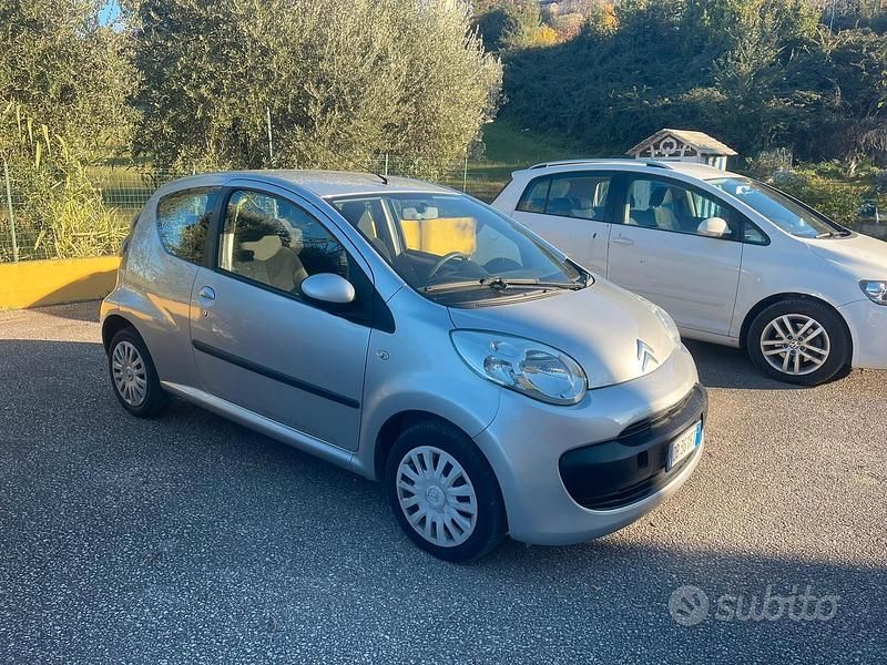 Gebraucht Citroën C1 68 PS (50 kW) 2006 Grau Kleinwagen