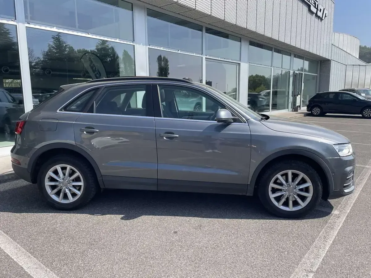 Usata Audi Q3 Design 150 CV (110 kW) 2015 Grigio daytona SUV