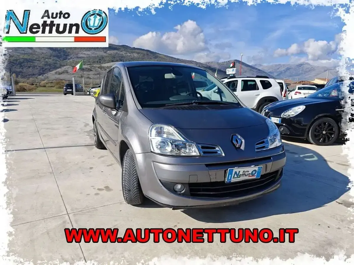 Usata Renault Modus Dynamique 75 CV (55 kW) 2010 Grigio Monovolume