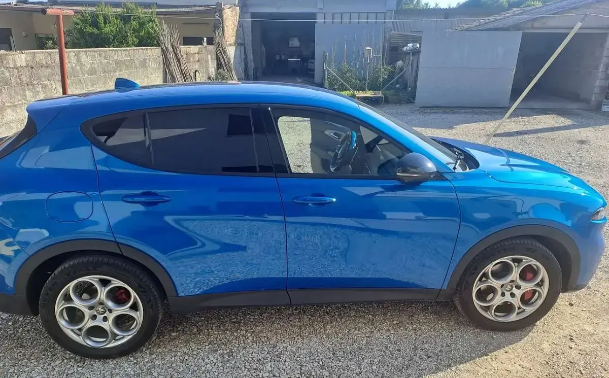 Usata Alfa Romeo Tonale Sprint 131 CV (96 kW) 2024 Blu/azzurro SUV