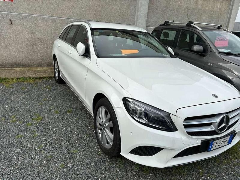 Usata Mercedes C220 194 CV (142 kW) 2019 Bianco Station wagon