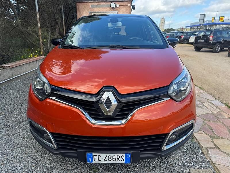 Usata Renault Captur Iconic 90 CV (66 kW) 2016 Arancione SUV