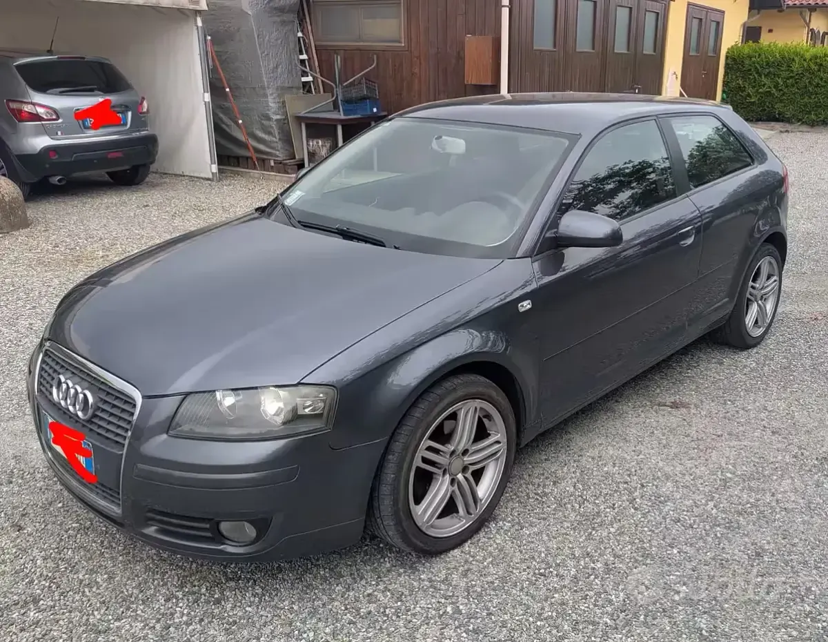 Käytetty Audi A3 Attraction 140 HP (102 kW) 2009 Harmaa Viistoperä