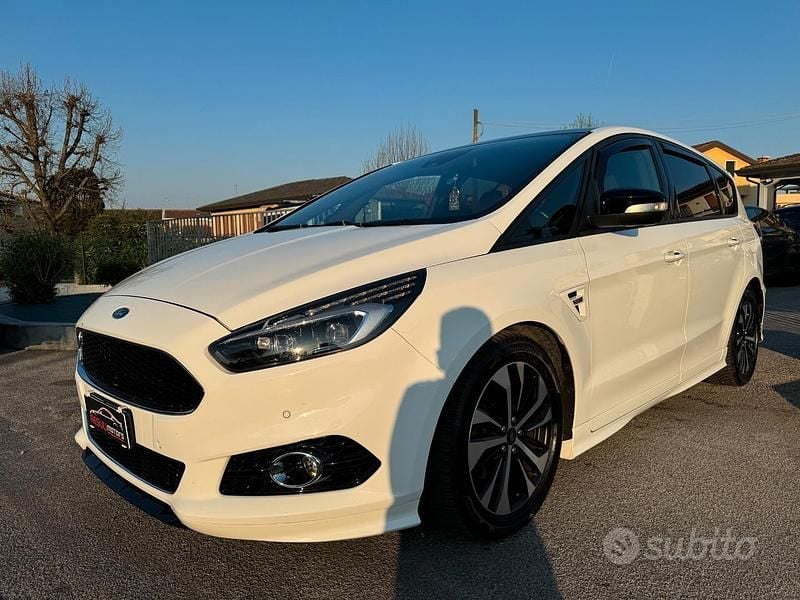 Usata Ford S-MAX Business Edition 150 CV (110 kW) 2019 Bianco Monovolume