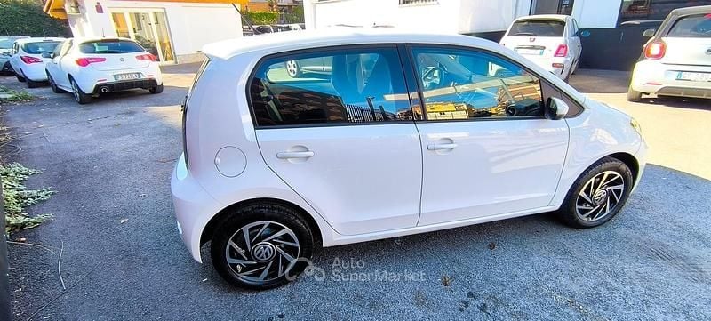 Usata VW up! Comfortline 60 CV (44 kW) 2019 Bianco Utilitaria