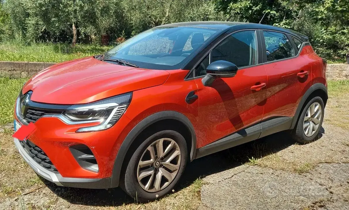 Usata Renault Captur 91 CV (66 kW) 2022 Rosso SUV
