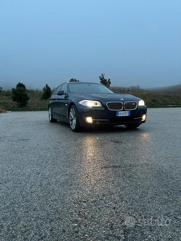 Usata BMW 535 M Sport 313 CV (230 kW) 2013 Blu Station wagon