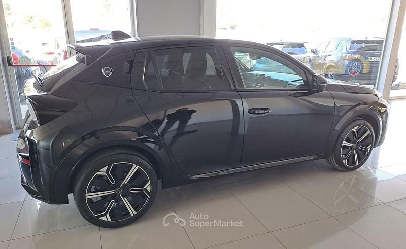 Usata Lancia Ypsilon 101 CV (74 kW) 2025 Nero Utilitaria