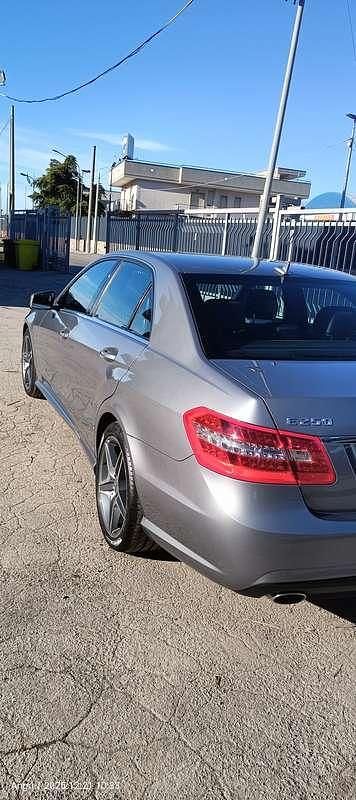 Gebraucht Mercedes E250 Avantgarde 204 PS (150 kW) 2009 Limousine