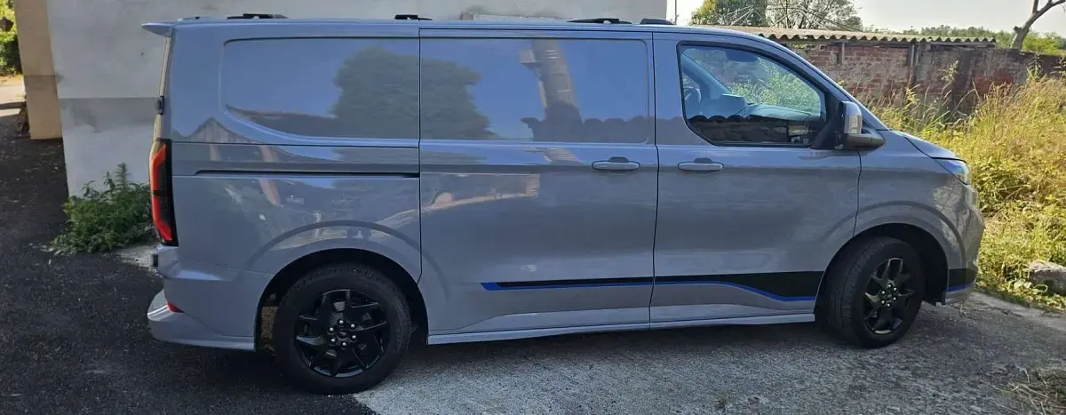 Usata Ford Transit Custom Sport 170 CV (125 kW) 2024 Grigio Furgone
