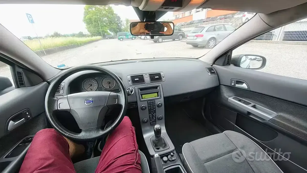 Usata Volvo C30 Summum 109 CV (80 kW) 2007 Blu Utilitaria