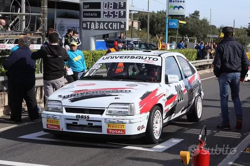 Usata Opel Kadett 129 CV (94 kW) 1992 Berlina