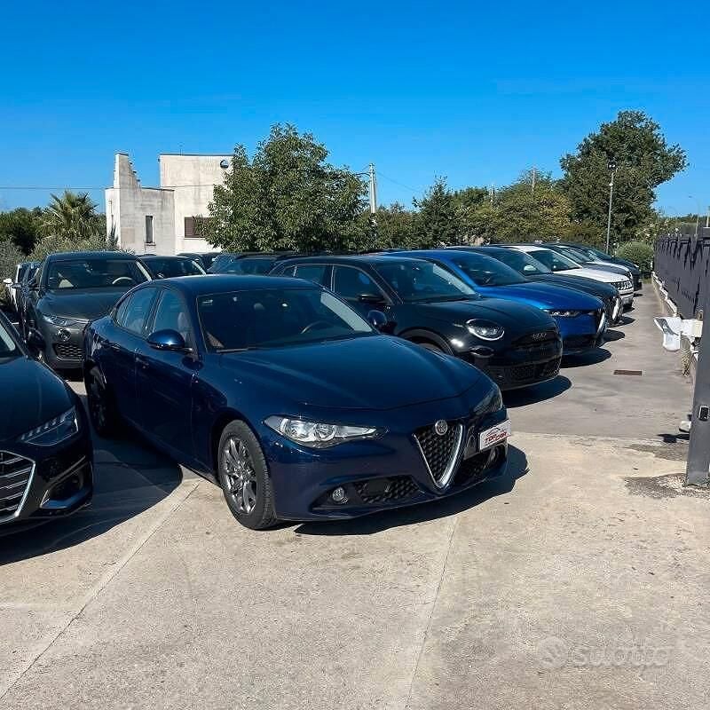 Usata Alfa Romeo Giulia Super 150 CV (110 kW) 2018 Blu Berlina