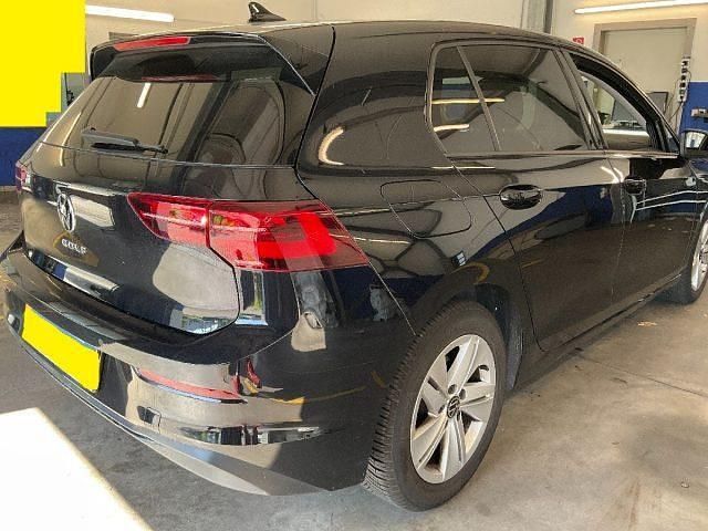 Usata VW Golf VII Life 149 CV (109 kW) 2020 Nero Berlina