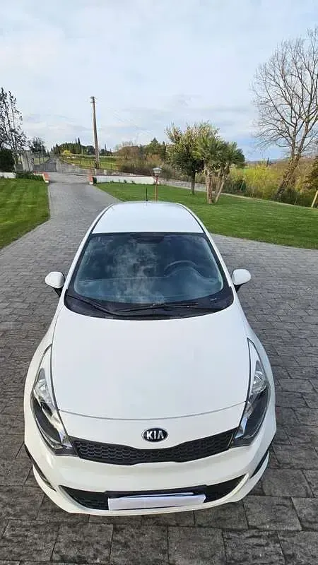 Usata Kia Rio City 86 CV (63 kW) 2015 Berlina