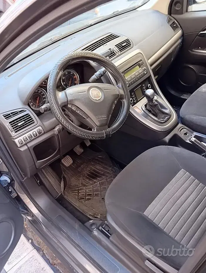 Usata Fiat Croma 120 CV (88 kW) 2008 Marrone Station wagon