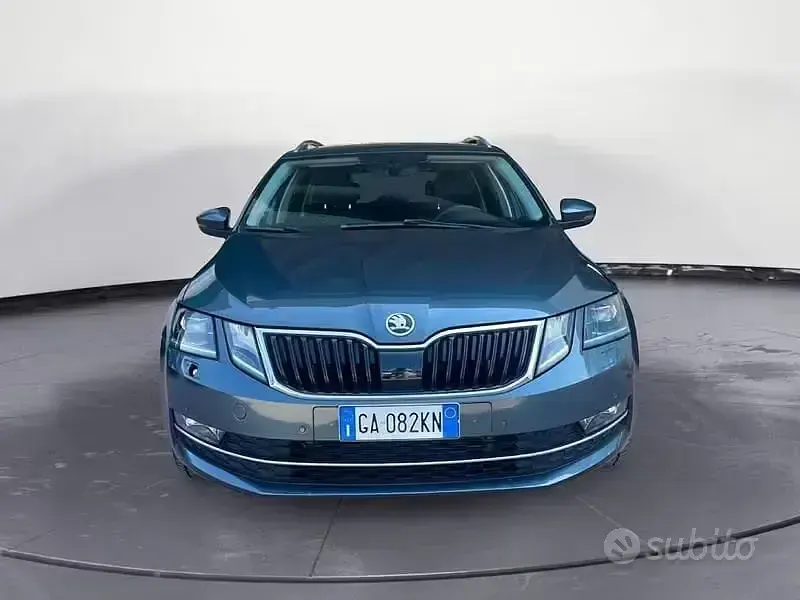 Usata Skoda Octavia G-TEC Style 131 CV (96 kW) 2020 Grigio Station wagon