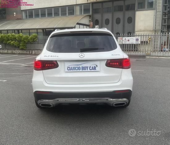 Usata Mercedes GLC200 163 CV (119 kW) 2020 Bianco SUV