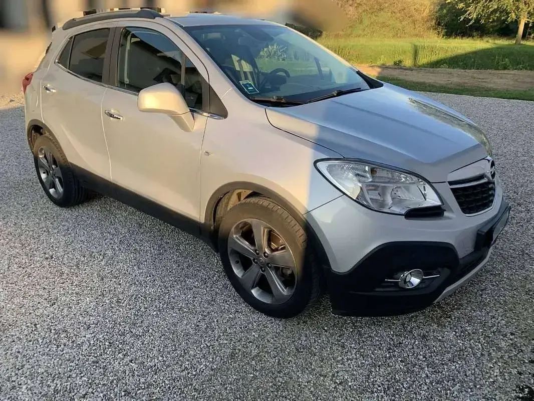 Usata Opel Mokka Cosmo 131 CV (96 kW) 2012 Argento SUV
